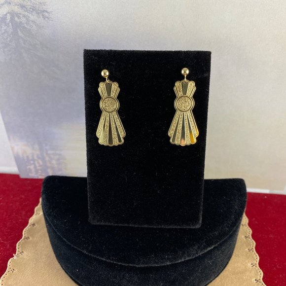 SOLD Vintage 14 Karat Gold Southwest Concho Earrings - Picture 5 of 6